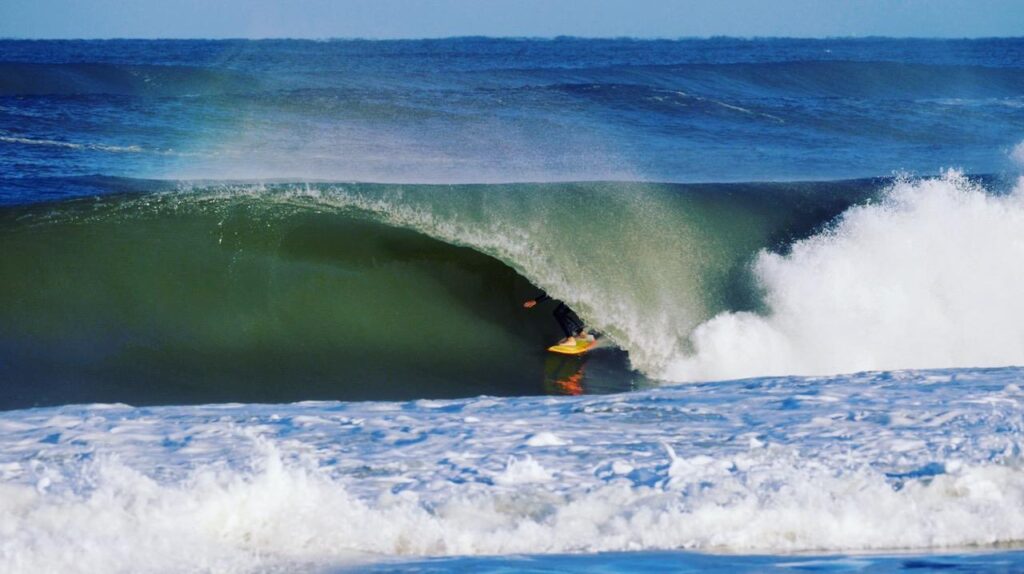 Niveau de surf expert - le tube riding
